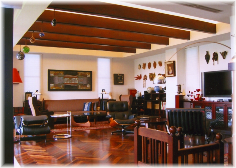 ���r���O